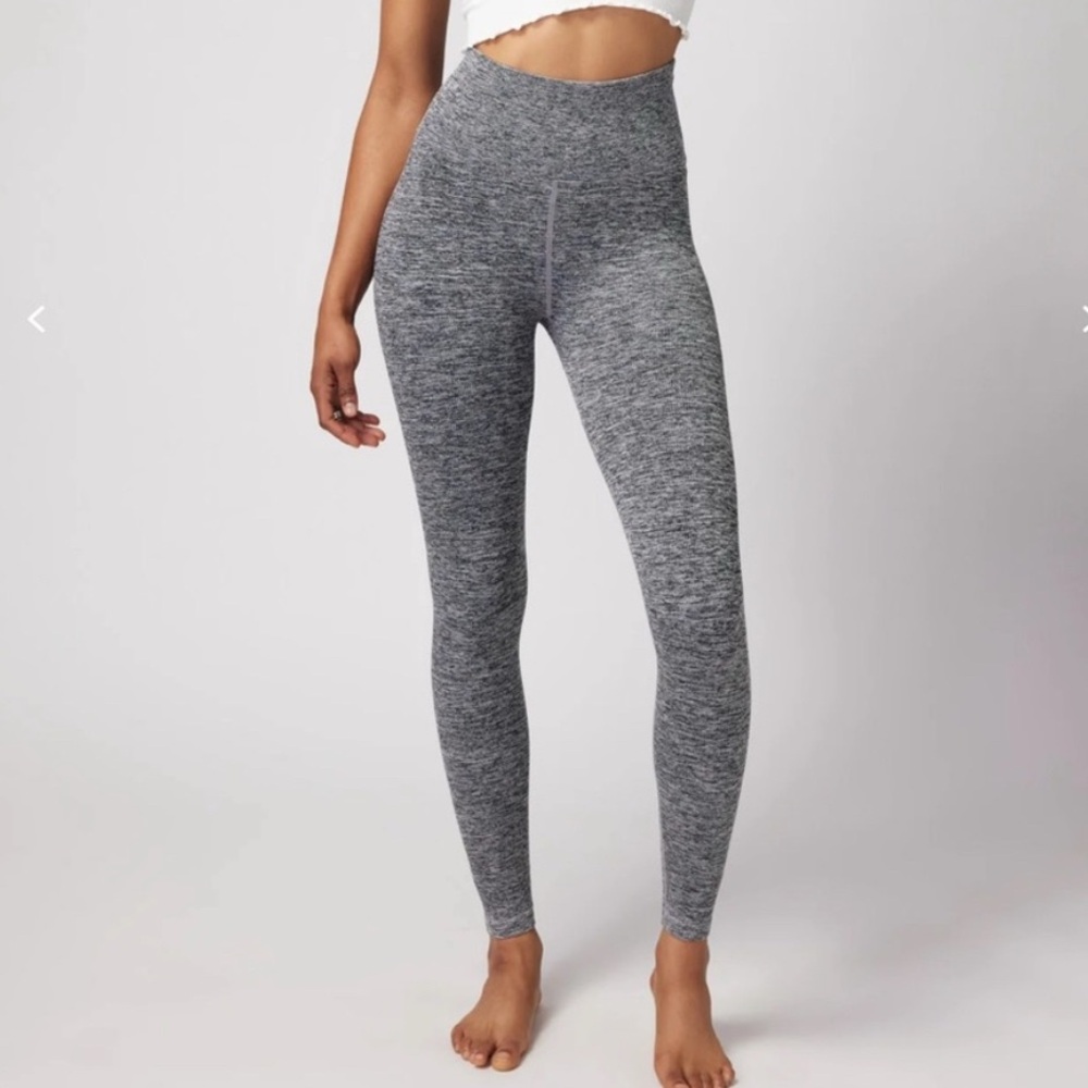 Spiritual Gangster NWOT 7/8 Leggings